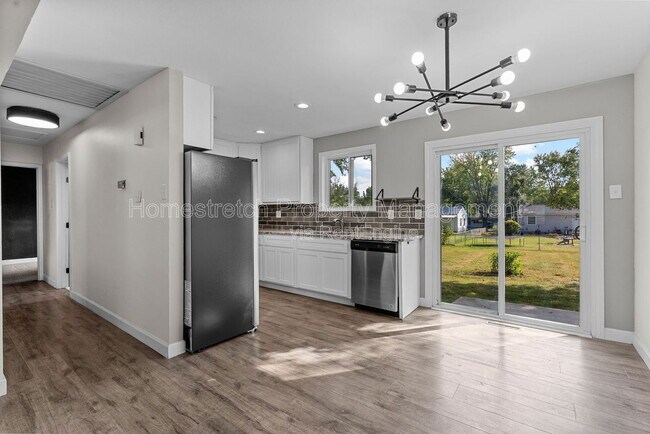 Building Photo - 235 Midland Dr