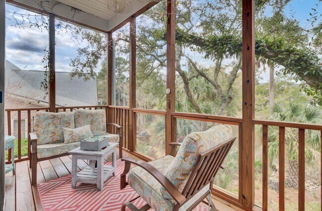 Building Photo - 1428 Bloomingdale Ln