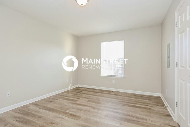 Building Photo - 3 Bedroom Pet-Friendly Home in ANTIOCH, TN with Main Street Renewal