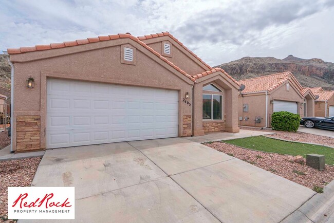 Building Photo - Dog Friendly - 3 Bedroom, 2 Bathroom Prope...