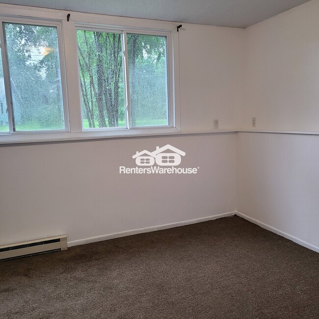Building Photo - 3112 Park Dr