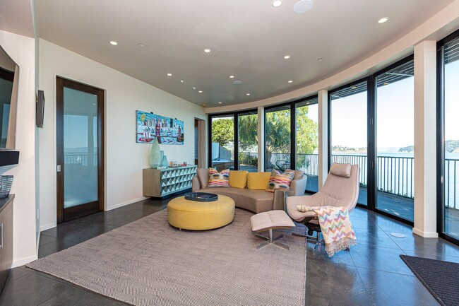 Building Photo - Luxurious Sausalito Breathtaking View Masterpiece! 4BR/3.5BA Home + 1BR/1BA Guest House! Parking!...