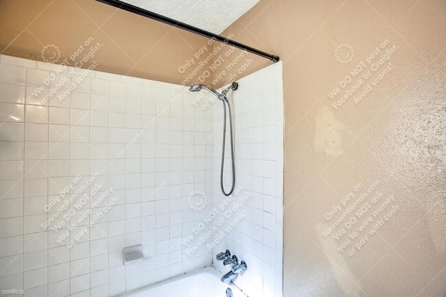 Building Photo - 4 br, 2 bath House - 10118 Limewood Ln