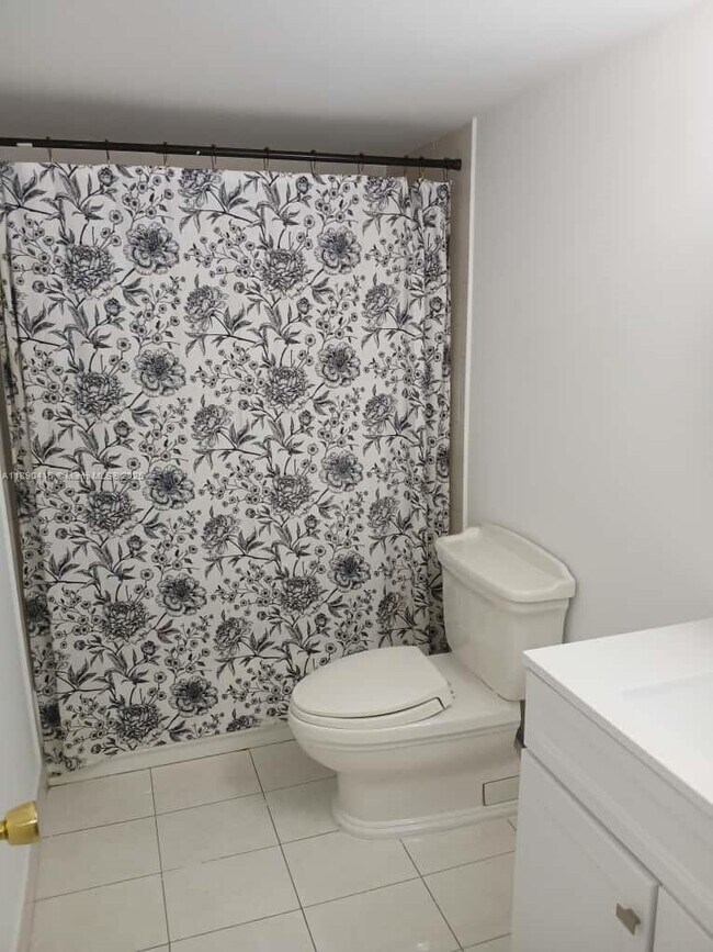 Building Photo - 8405 NW 8th St