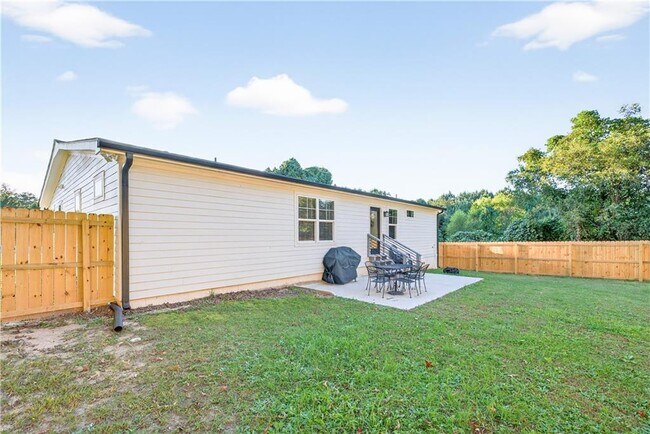 Building Photo - 1324 Ace Mcmillian Rd