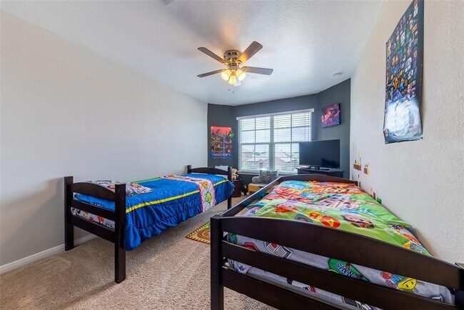 Building Photo - 290 Northern Flicker St