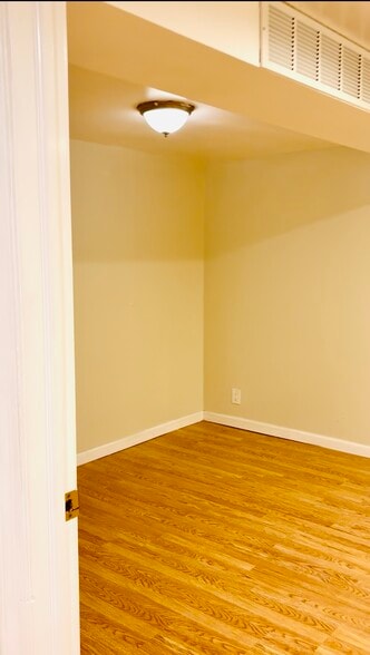 Building Photo - 10930 120th St