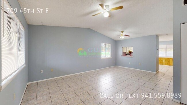 Building Photo - 709 45th St E