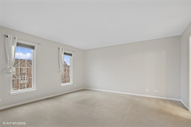 Building Photo - 261 Sype Dr