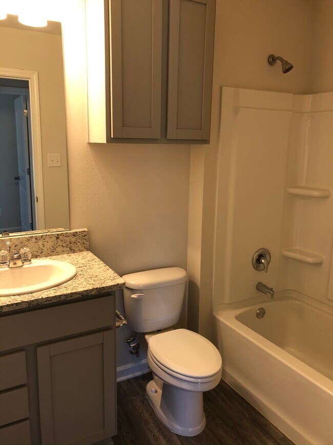 Building Photo - 19462 Providence Ridge Blvd