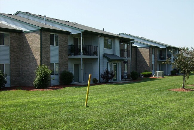 Building Photo - TWO BEDROOM ONE BATH