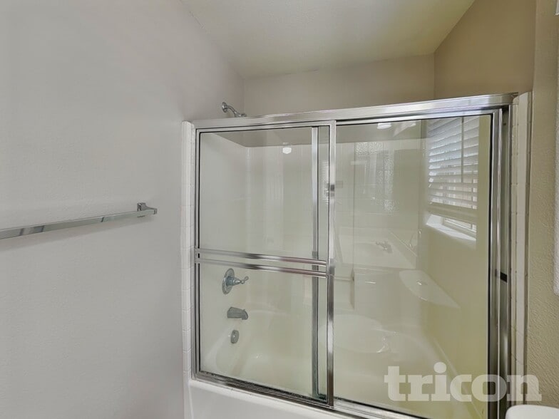 Building Photo - 8921 Paula Jean Ave