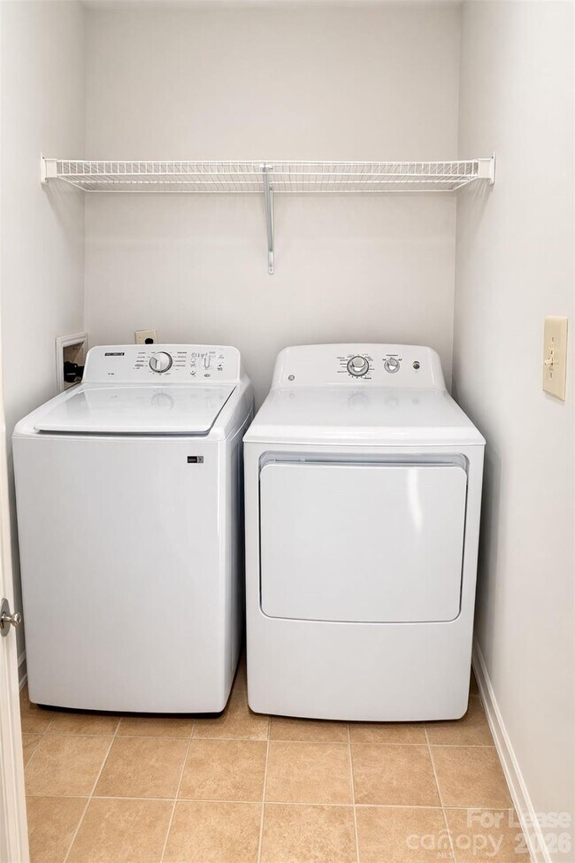 Building Photo - 15409 Tully House Ct