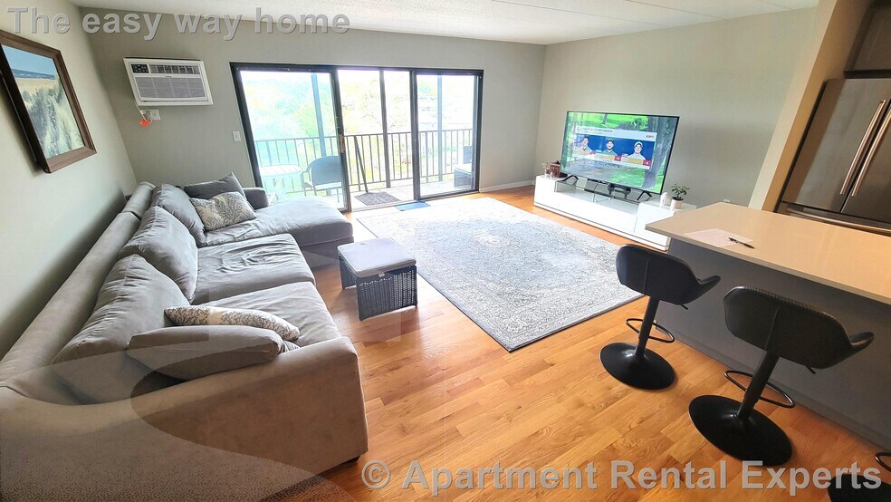 Building Photo - 235 Winthrop St