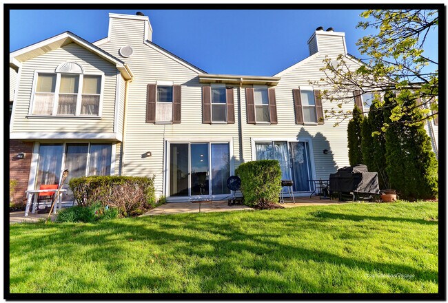 Building Photo - 1519 Darien Lake Dr