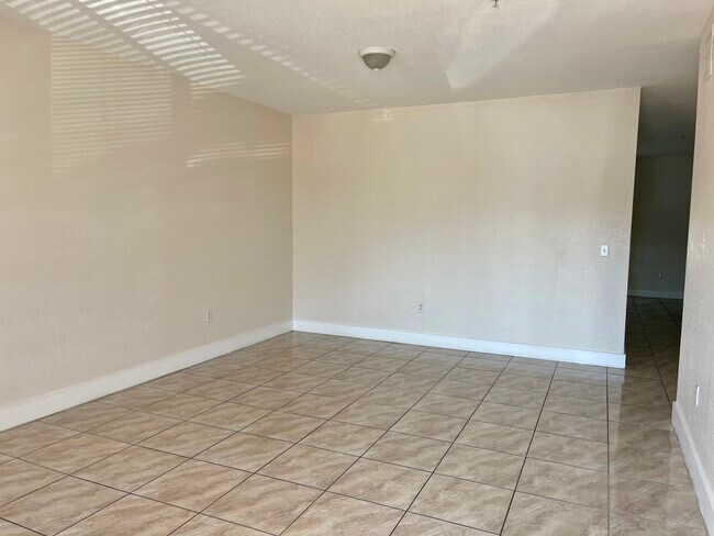 Building Photo - 17350 NW 67th Ave