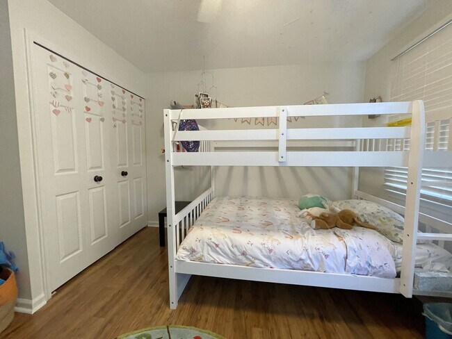 Building Photo - Leesburg Country Club 4 Bed 3.5 Bath SFH For Rent!