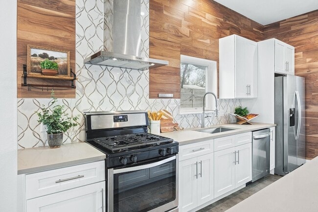 Building Photo - 1218 Eleanor St