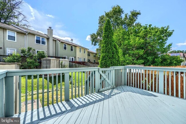 Building Photo - 9 Guinevere Ct