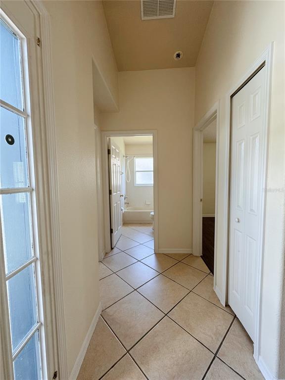 Building Photo - 171 Thornbury Dr