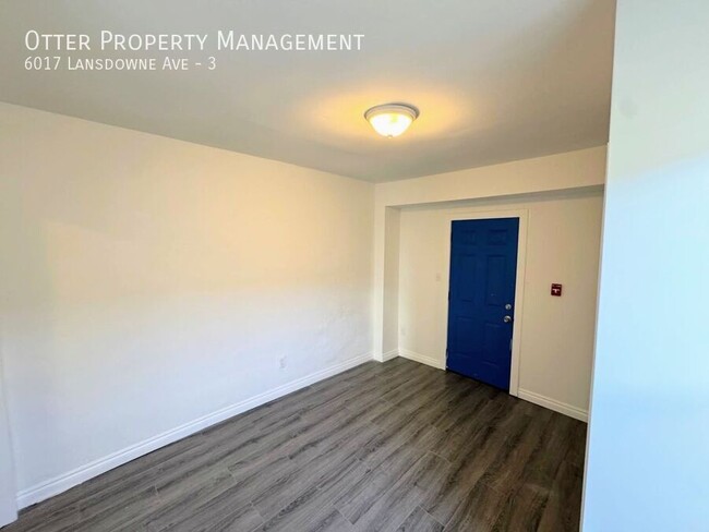 Building Photo - Lovely & Bright 2BR/1BA Near Shopping & Septa