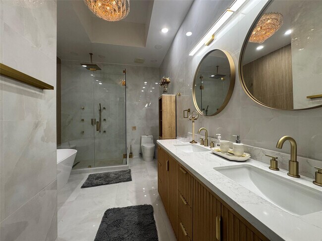 Building Photo - 5981 SW 37th Terrace