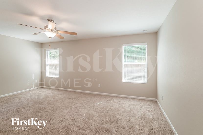 Building Photo - 1366 Sarahs Landing Dr