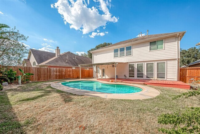 Building Photo - 20519 Westfield Estates Dr
