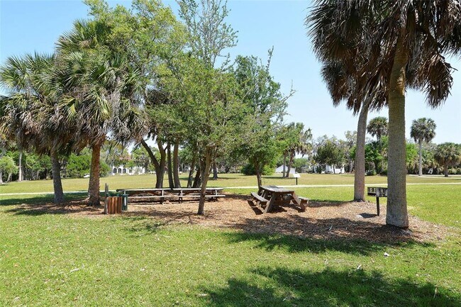 Building Photo - 2308 Waterbluff Pl