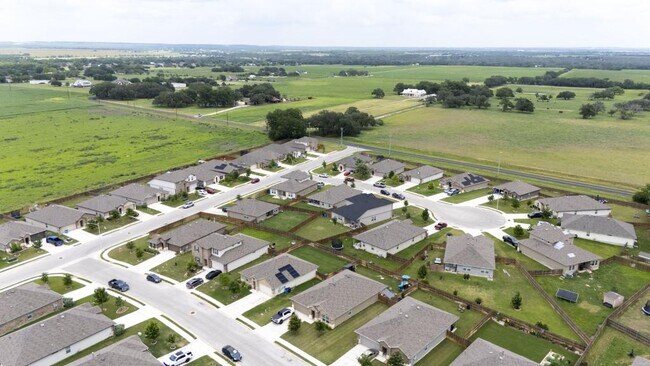 Building Photo - 1444 Acorn Wood