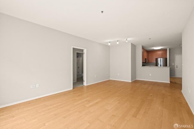 Building Photo - 821 Folsom St