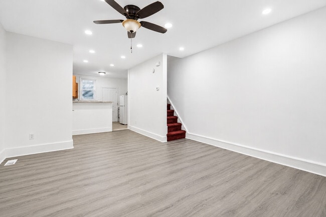 Building Photo - 45 N Lindenwood St