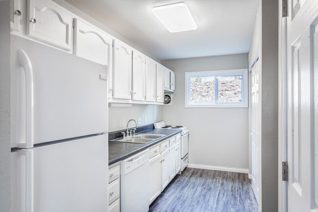 Building Photo - 316 Chambliss St