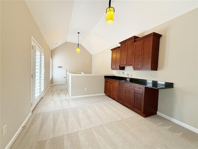 Building Photo - 3641 Ridge Towne Dr