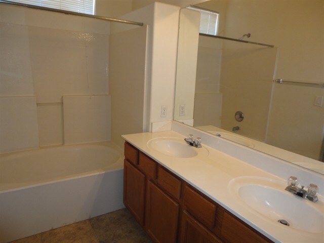 Building Photo - 8953 E Capri Ave