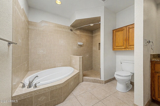 Building Photo - 8430 N 80th Pl