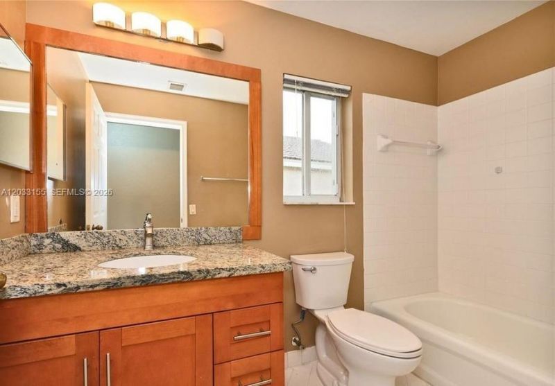 Building Photo - 1530 Canary Island Dr