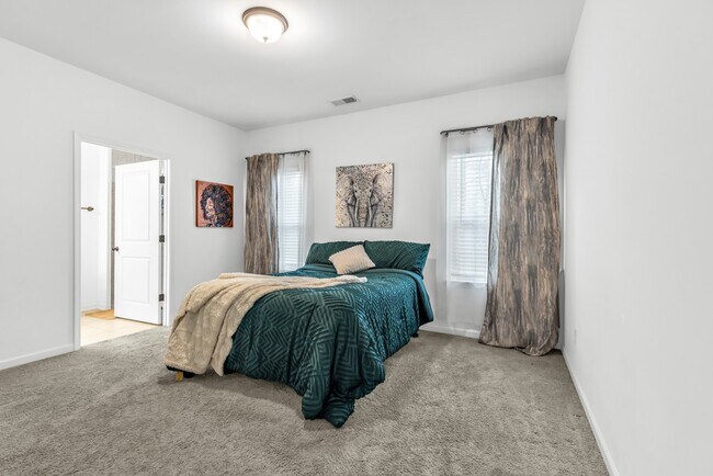Building Photo - 942 Millstream Dr