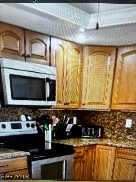 Building Photo - 649 Beachwalk Cir