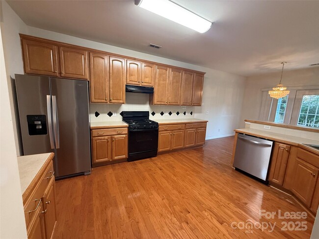 Building Photo - 11042 Woods Corner Ct