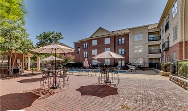 Building Photo - Midtown Village 2 Bed 2 Bath Condo! Available July!