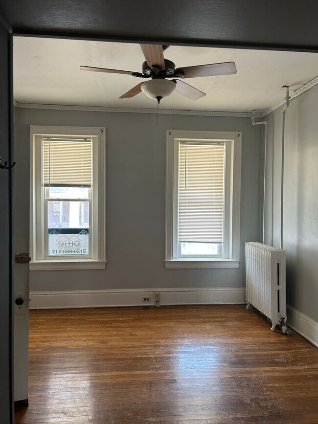 Building Photo - 709 Pennsylvania Ave