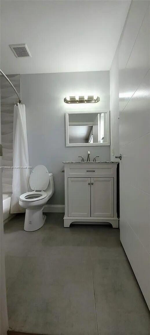 Building Photo - 2633 SW 30th Ct