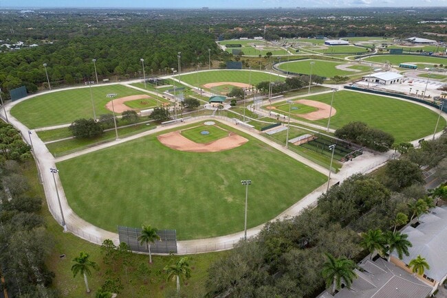 Building Photo - 1460 Corbison Point Pl