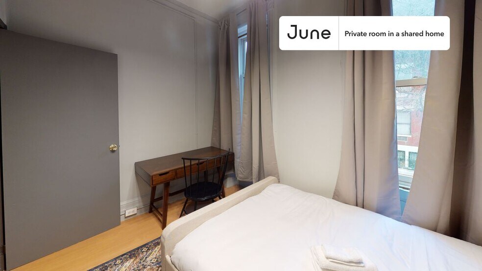 Building Photo - Room in Shared 4 bed/1 bath home