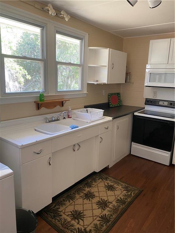 Building Photo - 607 West St