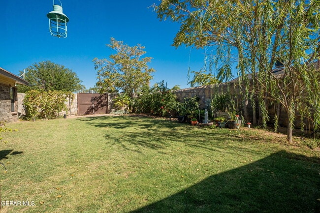 Building Photo - 11464 Beach Front Dr