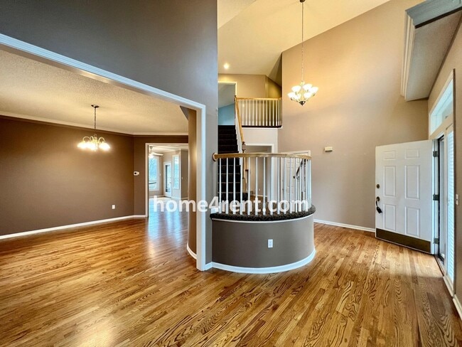 Building Photo - Beautiful Four Bedroom Home in Blue Valley...