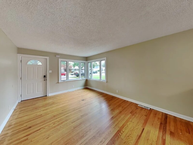 Building Photo - 9219 S 51st Ave