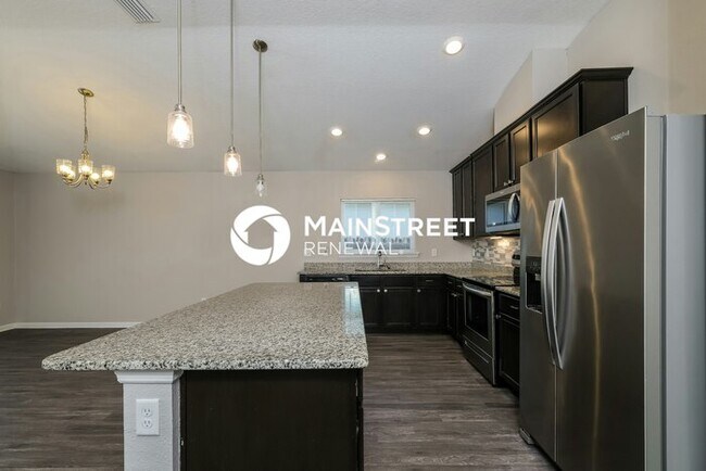 Building Photo - 4 Bedroom Pet-Friendly Home in Yulee, FL with Main Street Renewal